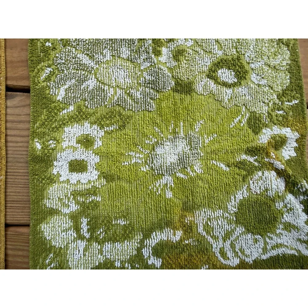 VTG MCM Callaway Milliken Towel Avocado Fringe Gold Daisy Floral & 2 Washcloths